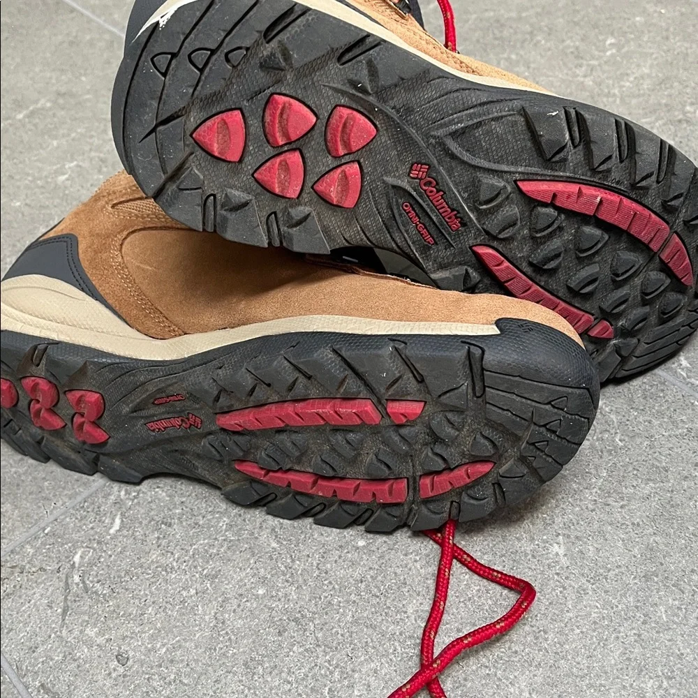 Columbia Women's Newton Ridge Plus Waterproof Boots - Brown and Red - Picture 8 of 8